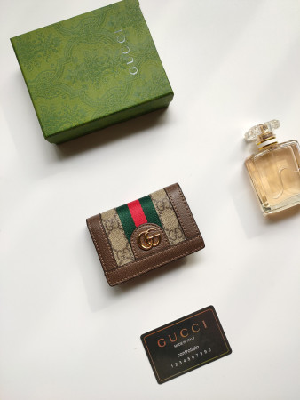 G*u*i gg card case wallet