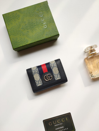 G*u*i gg card case wallet