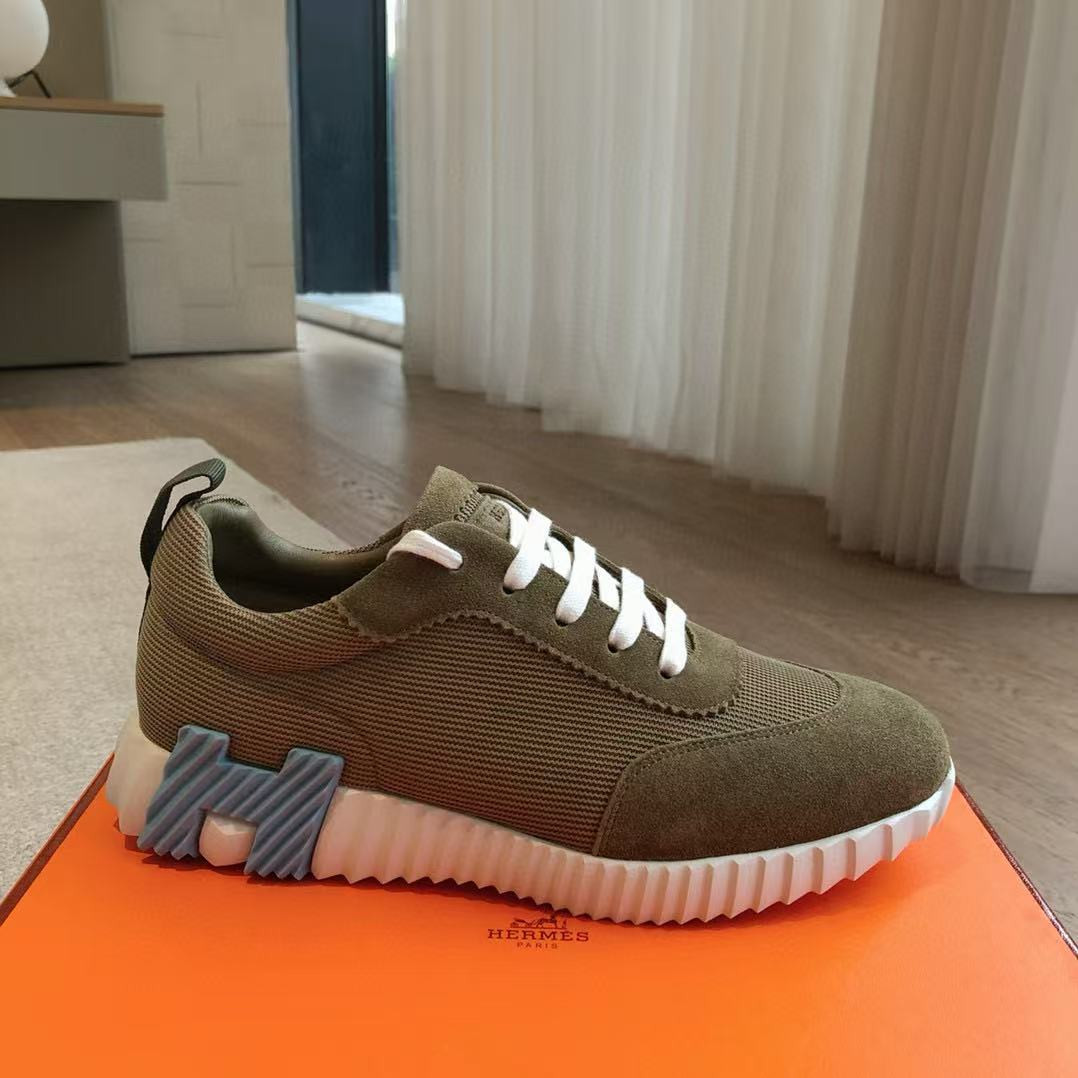 UA Hermès Bouncing Sneaker