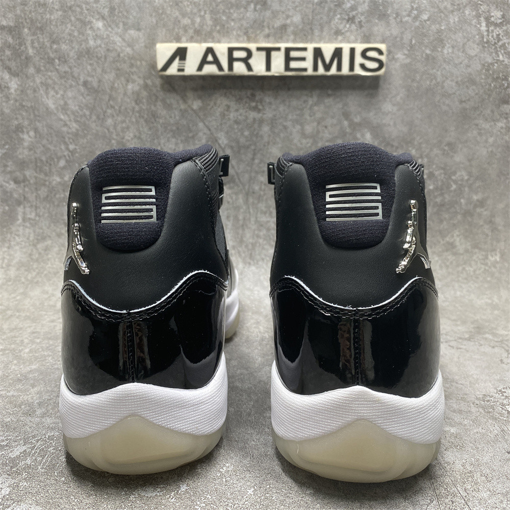 AIR JORDAN 11 RETRO
