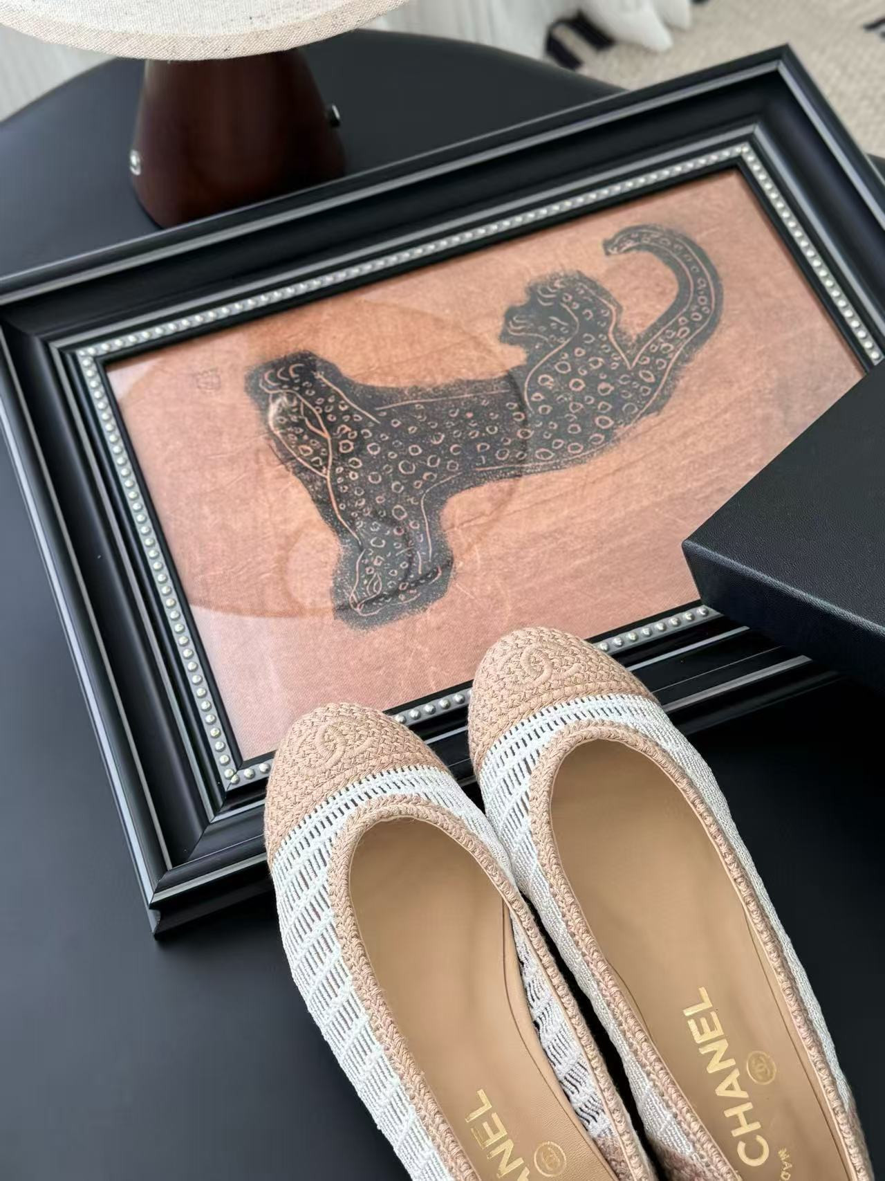 ua Ch*el ballet flats