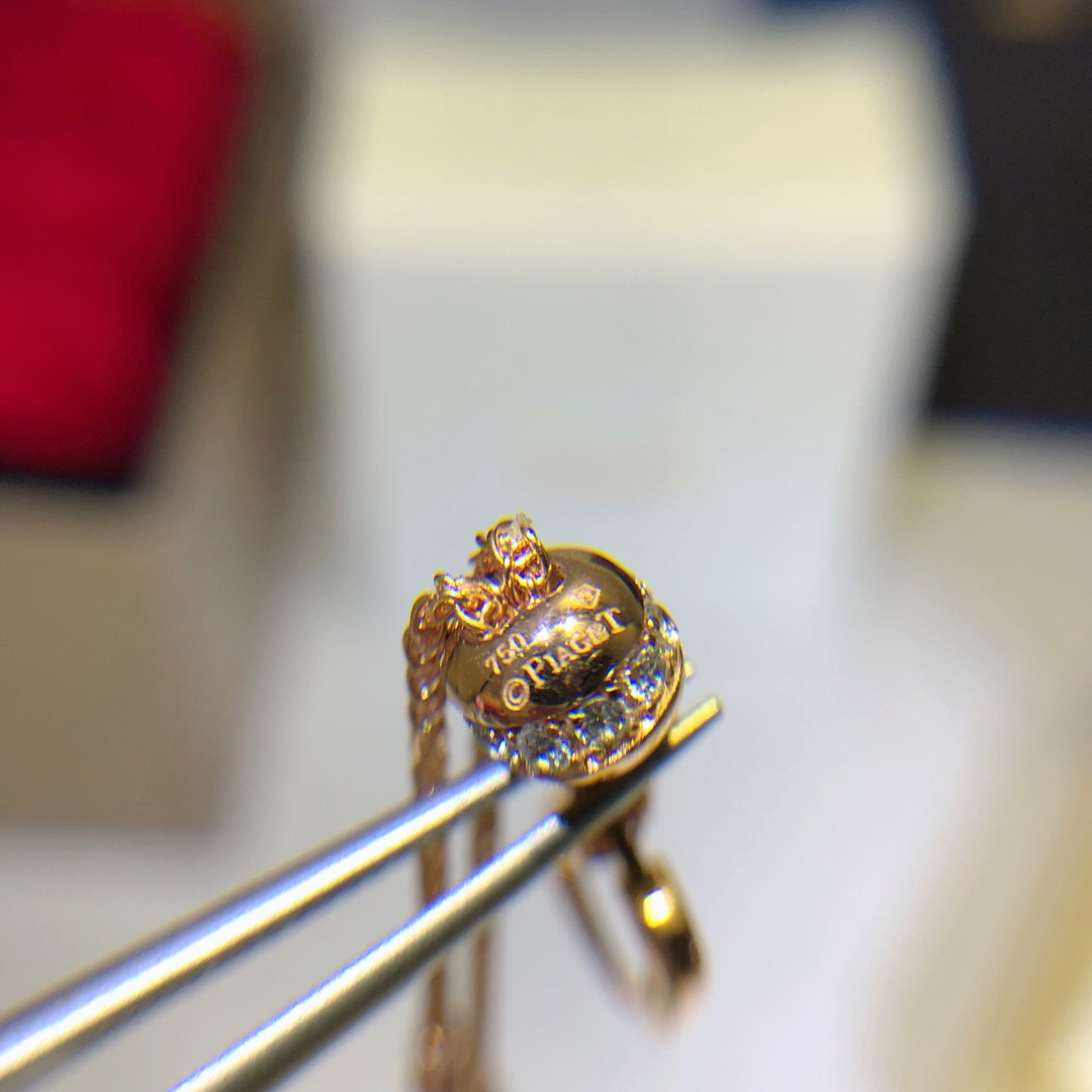 Piaget Possession pull tassel Earrings