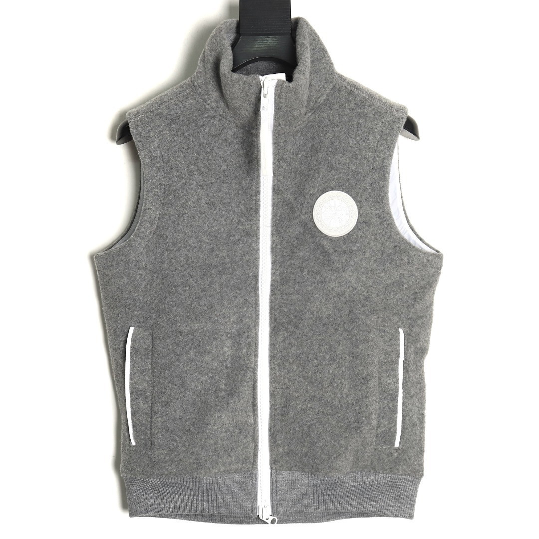 Can*a Go*e lambskin vest