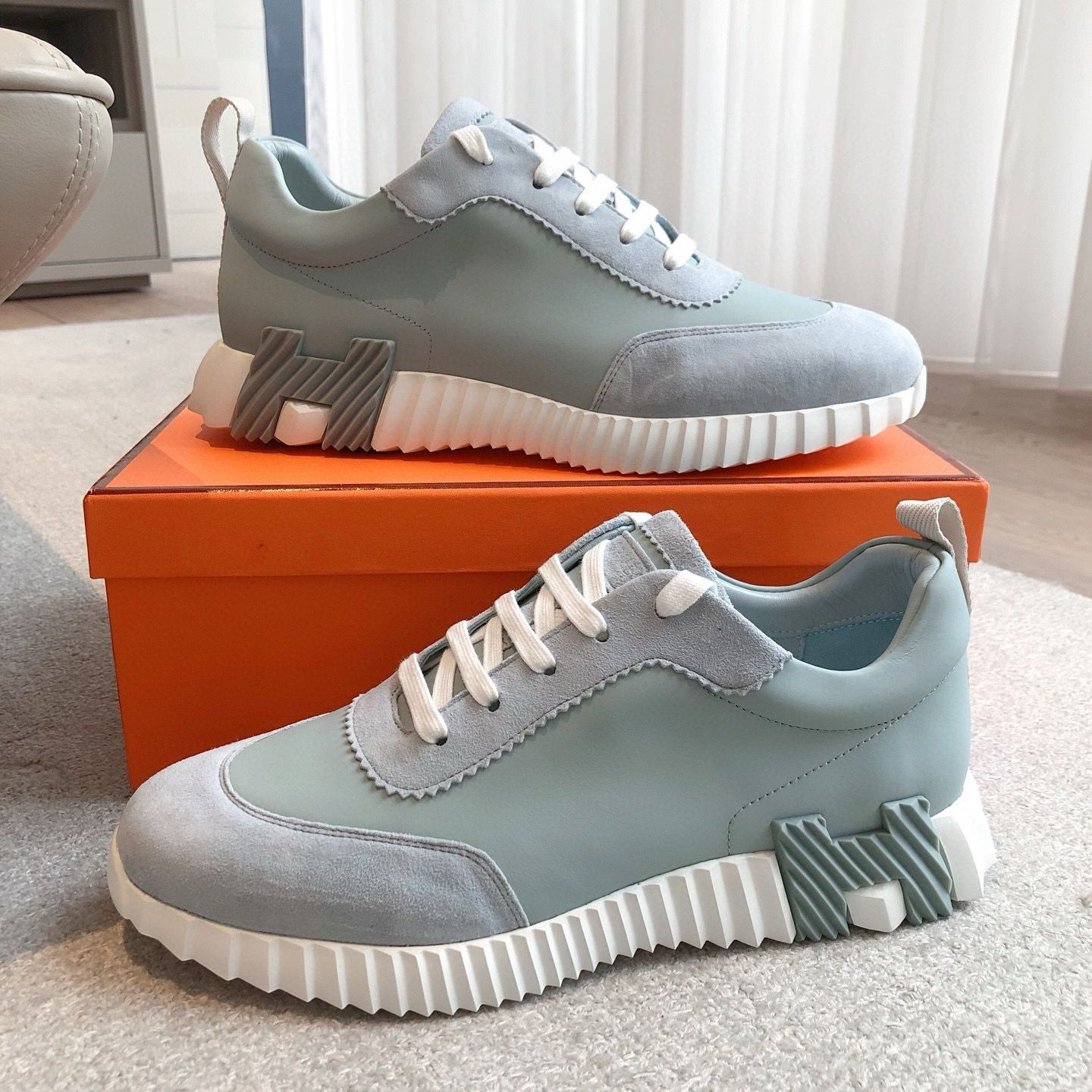 UA Hermès Bouncing Sneaker