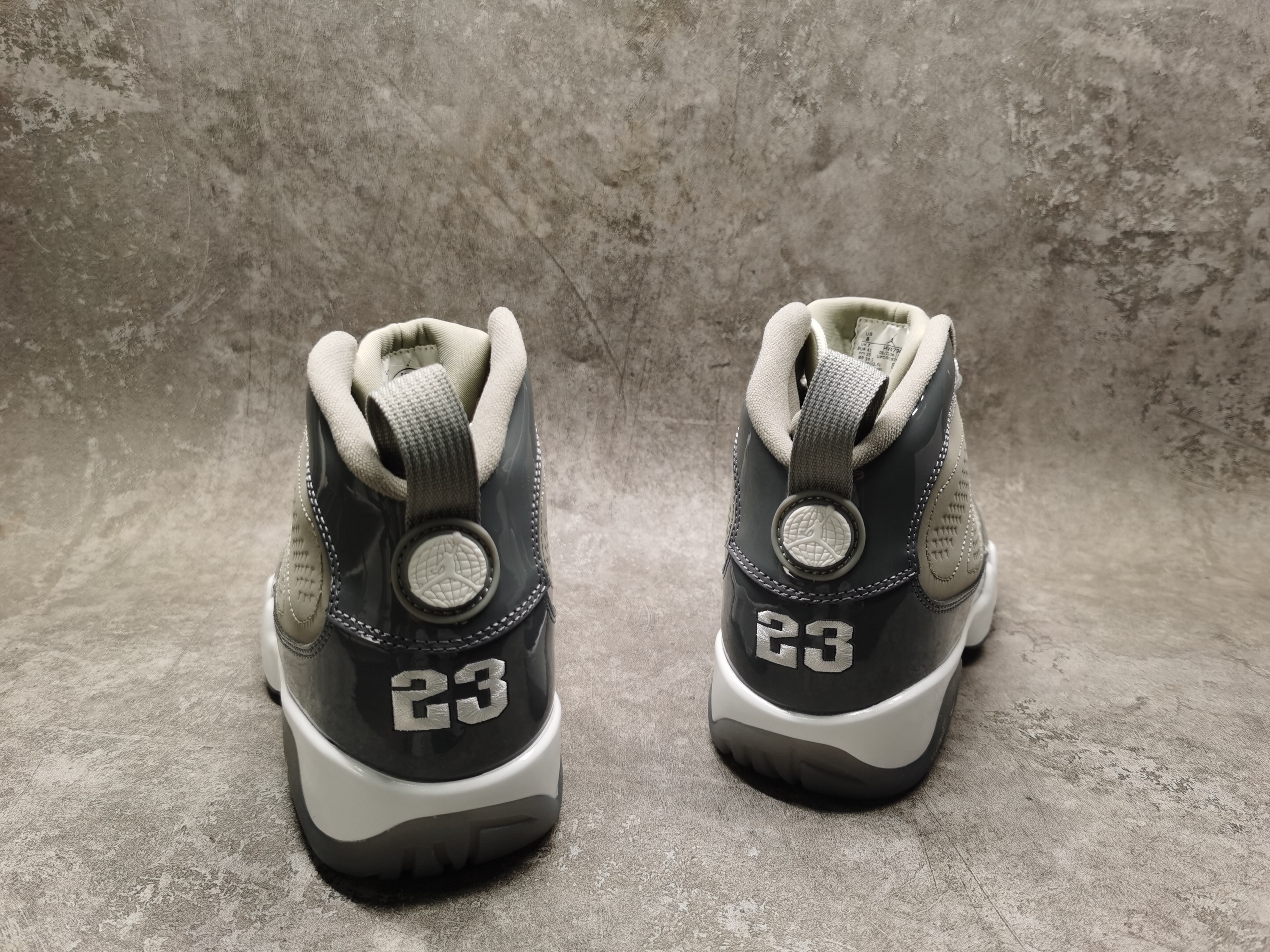 UA Air Jordan 9 Retro