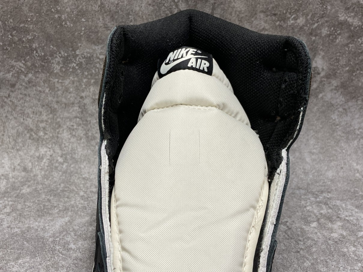 Air Jordan 1 Retro High Dark Mocha