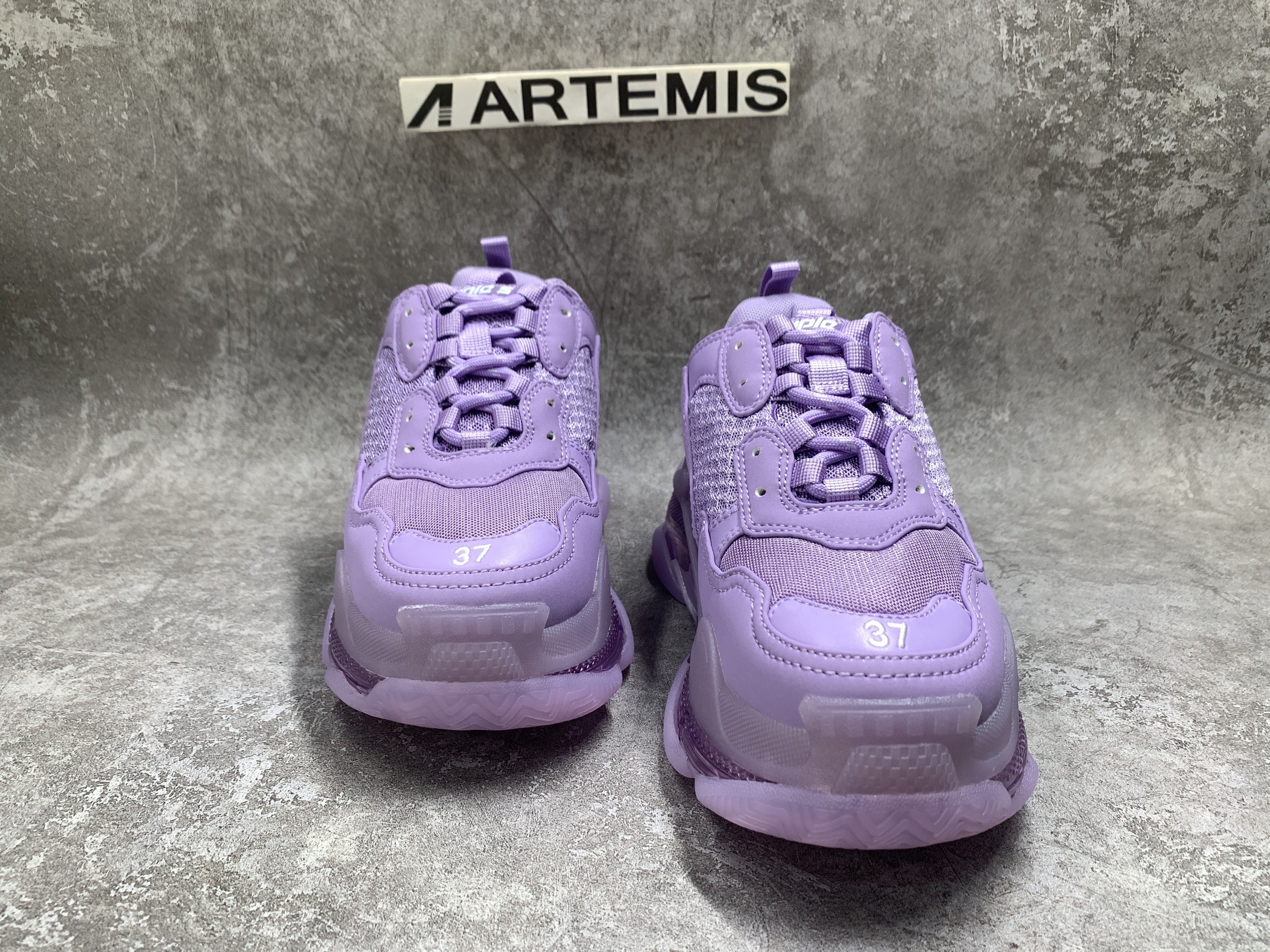 Balenciga Wmns Triple S Sneaker Clear Sole Light Lilac