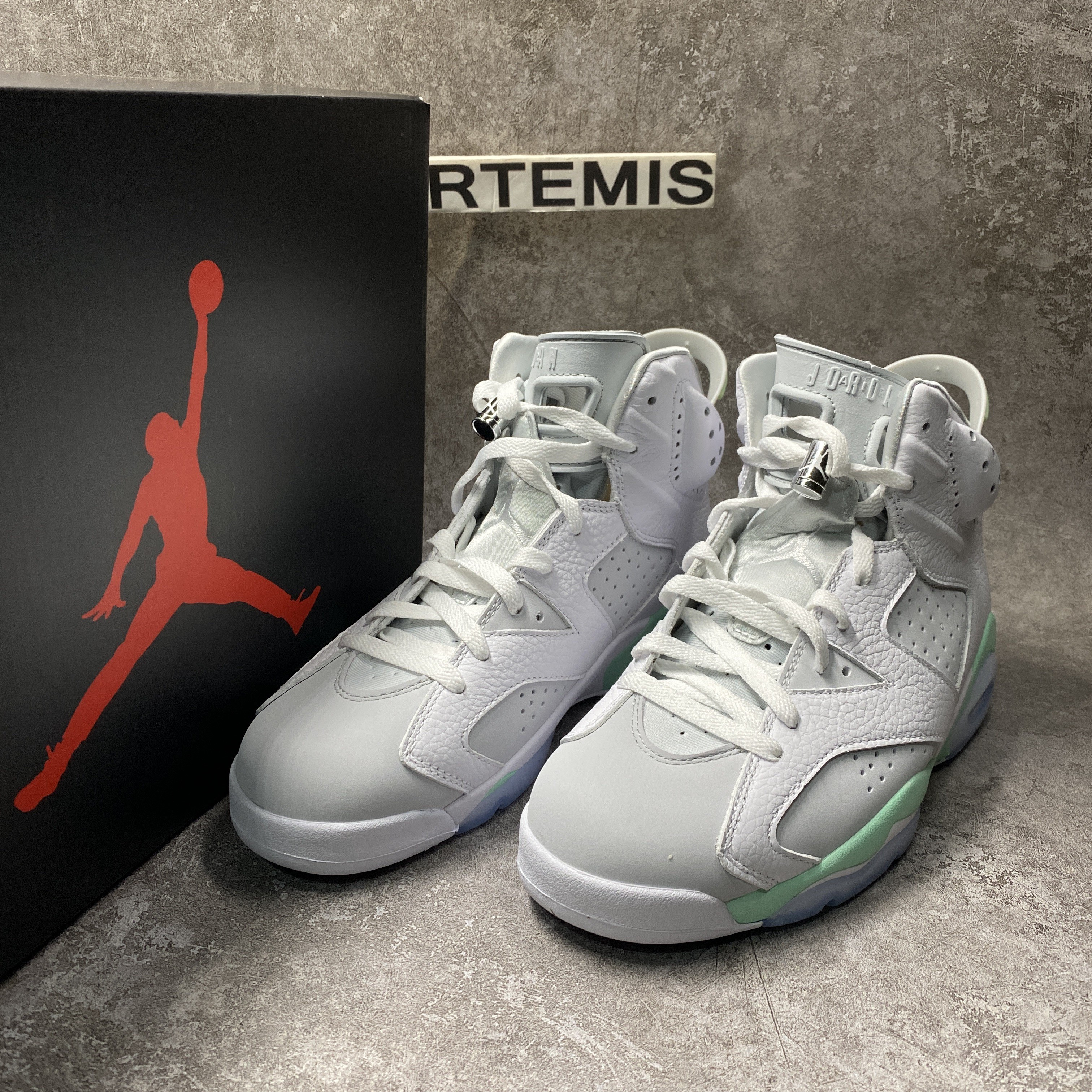Air Jordan 6 Retro Mint Foam