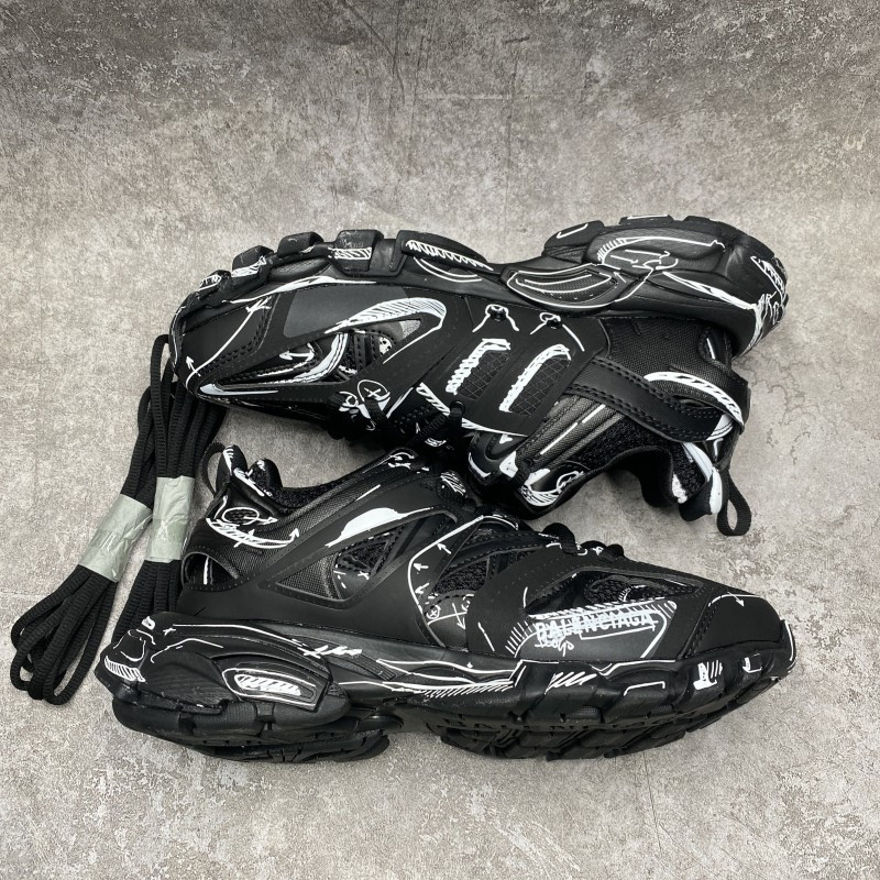 Ba*len*cia*ga track black & white sneakers