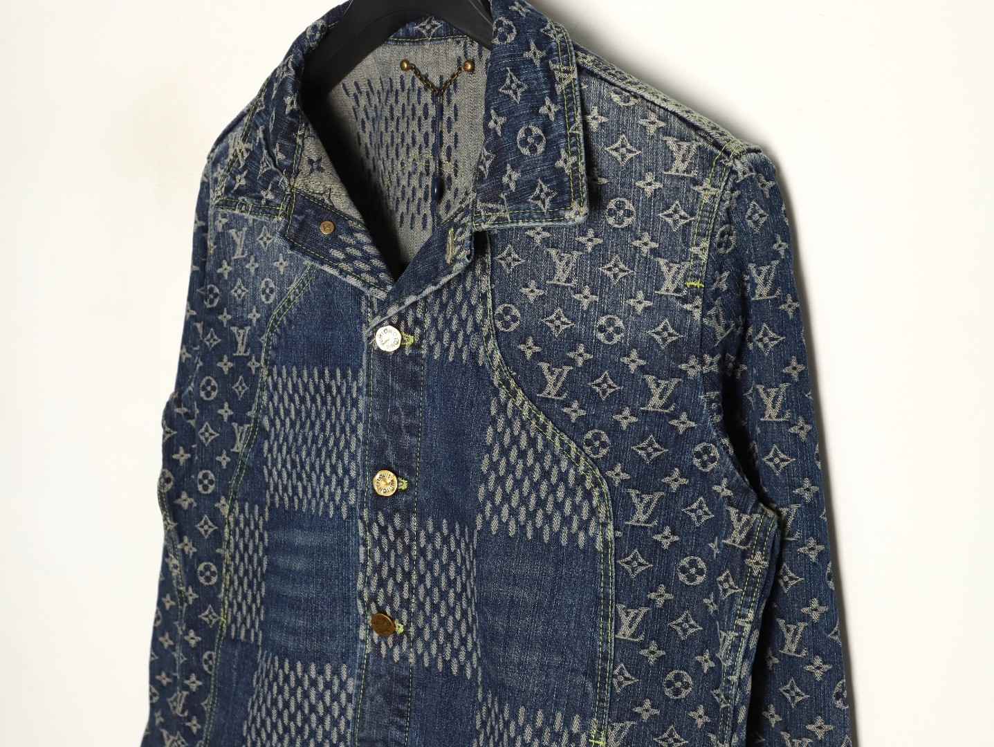 l0*is V*t0n denim jacket