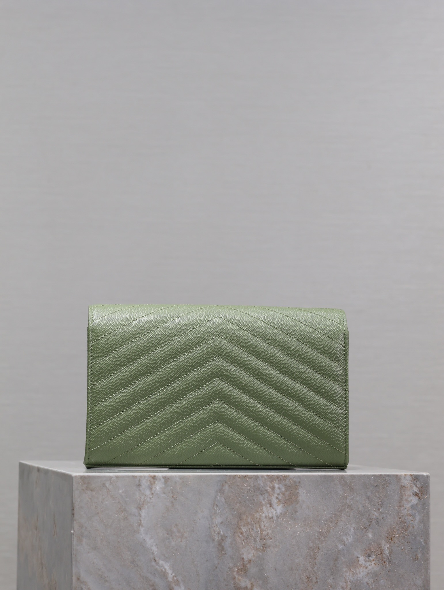 Y*L cassandra monogram classic chain wallet in grained poudre leather 22.5 x 14 x 4cm