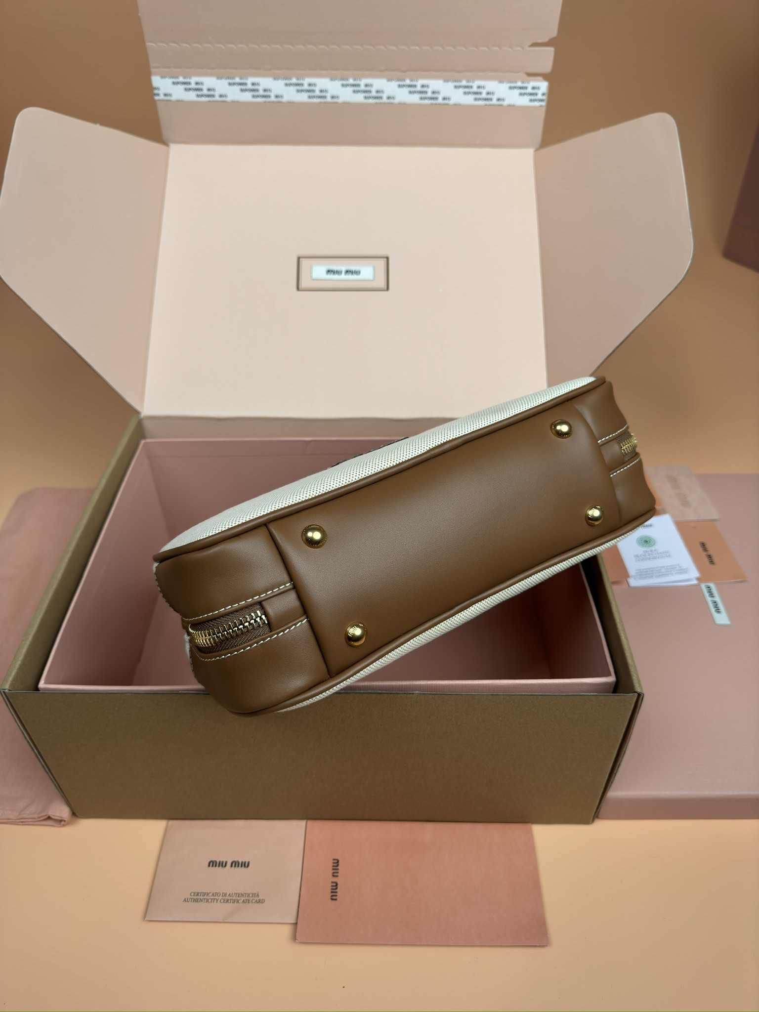 Miu Miu Leather Beau Bag 28×15×9cm