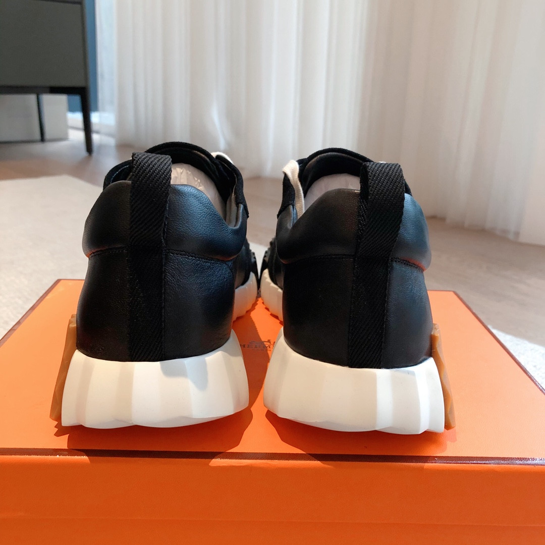 UA Hermès Bouncing Sneaker