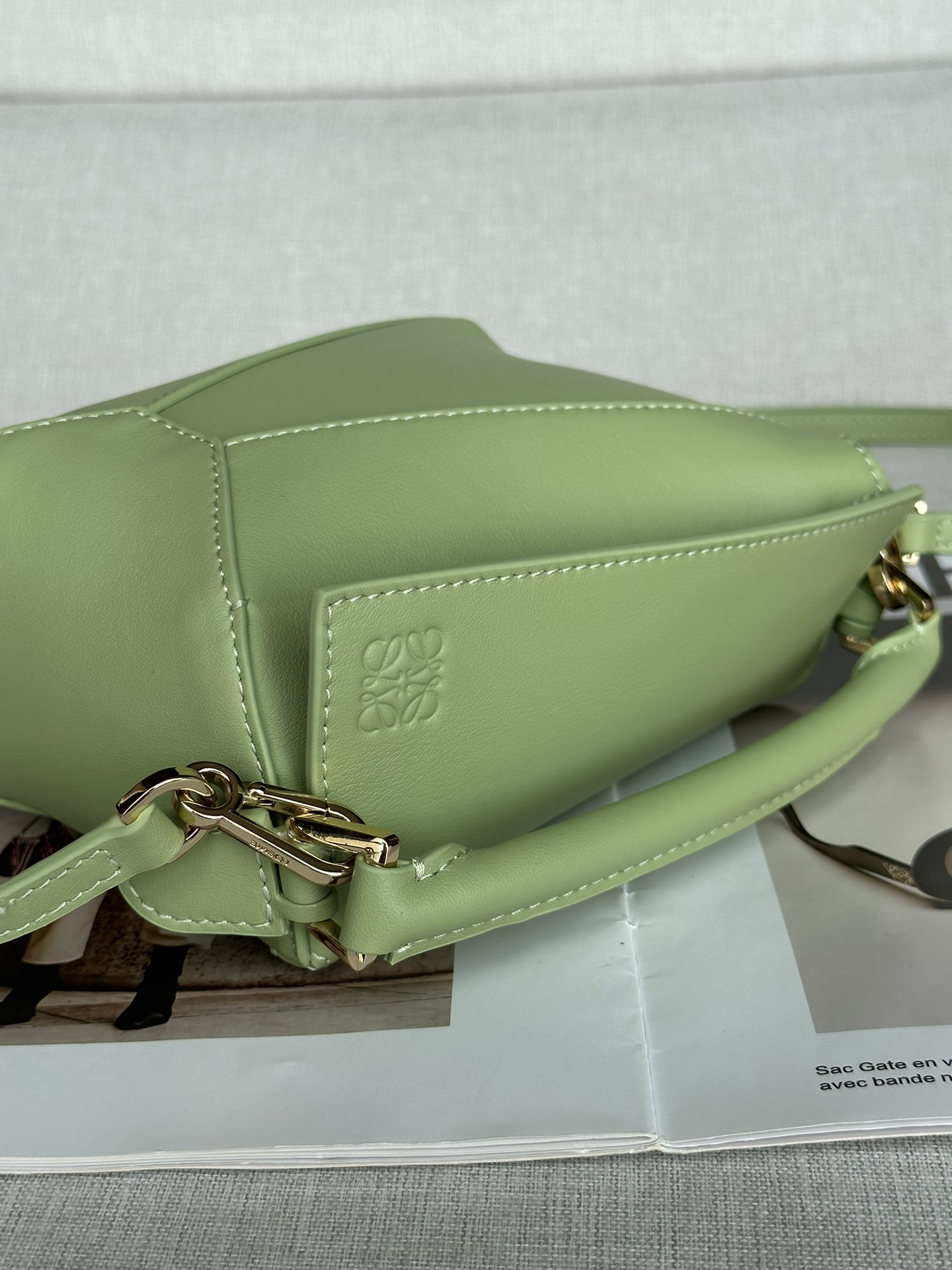 L0ew* mini classic puzzle bag in calfskin 18x12.5x8cm