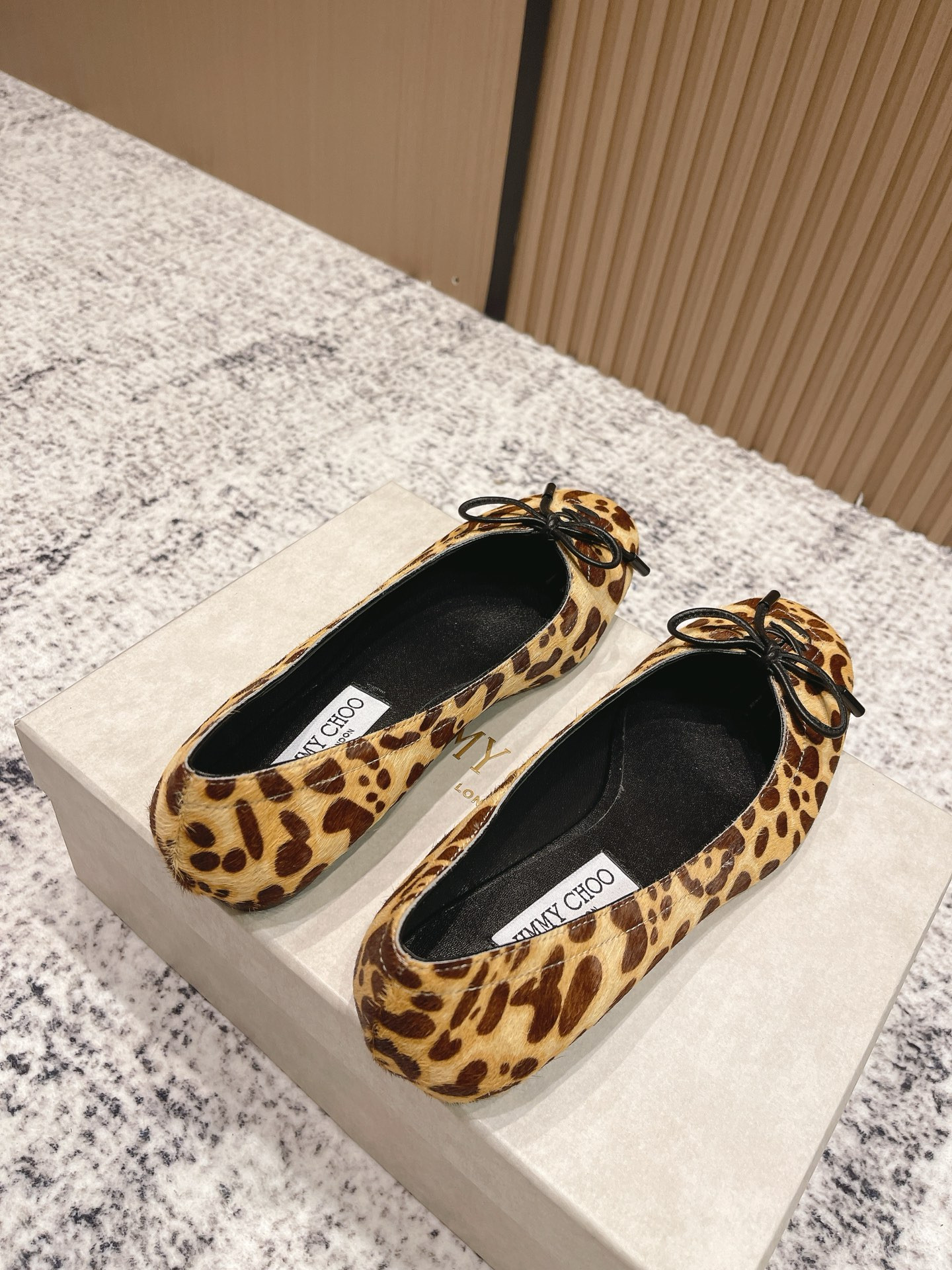 ua Ji*y Ch* scarlett ballerina flats